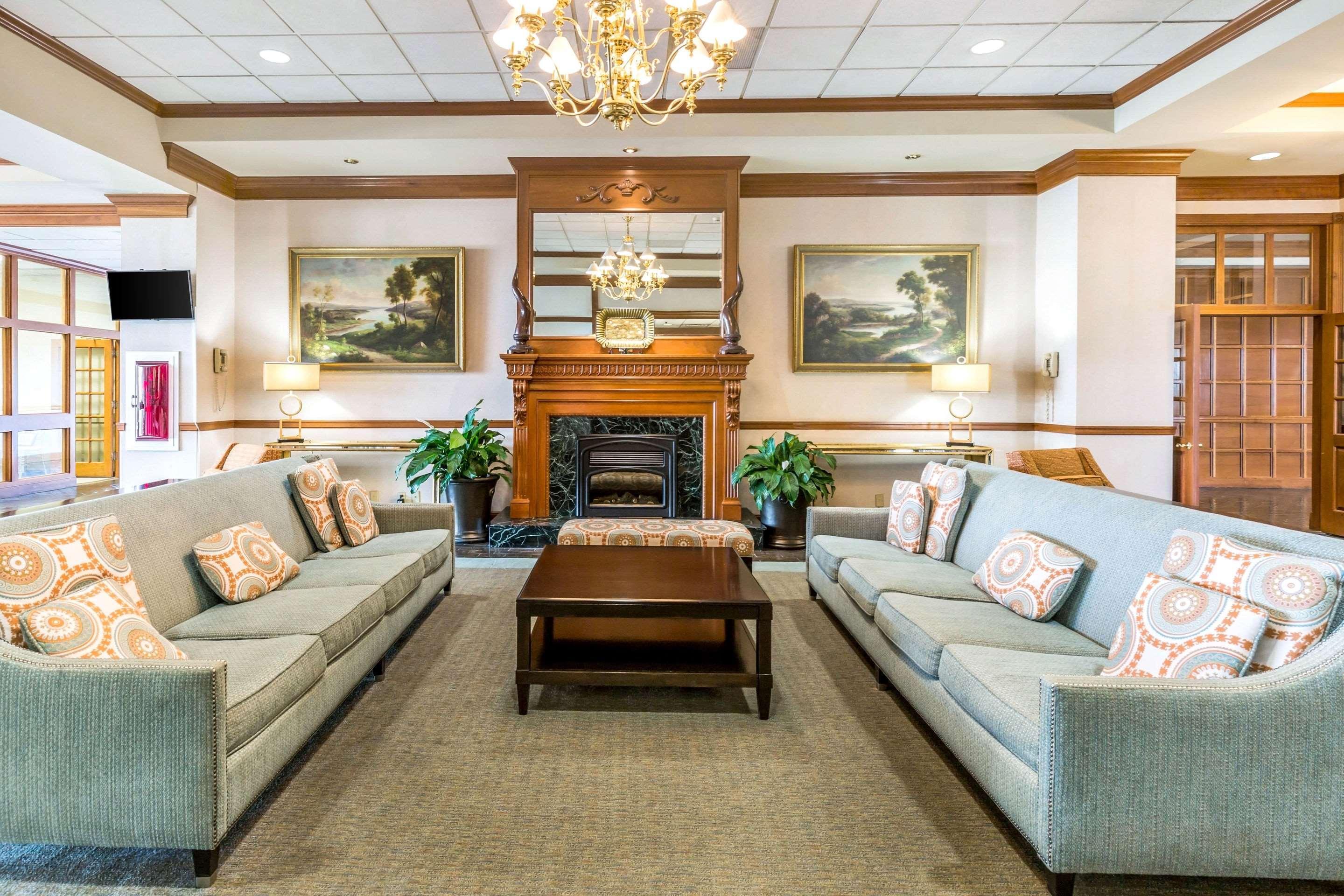 Clarion Inn Frederick Event Center Exteriér fotografie